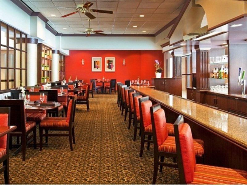 奥兰多机场喜来登套房酒店 外观 照片